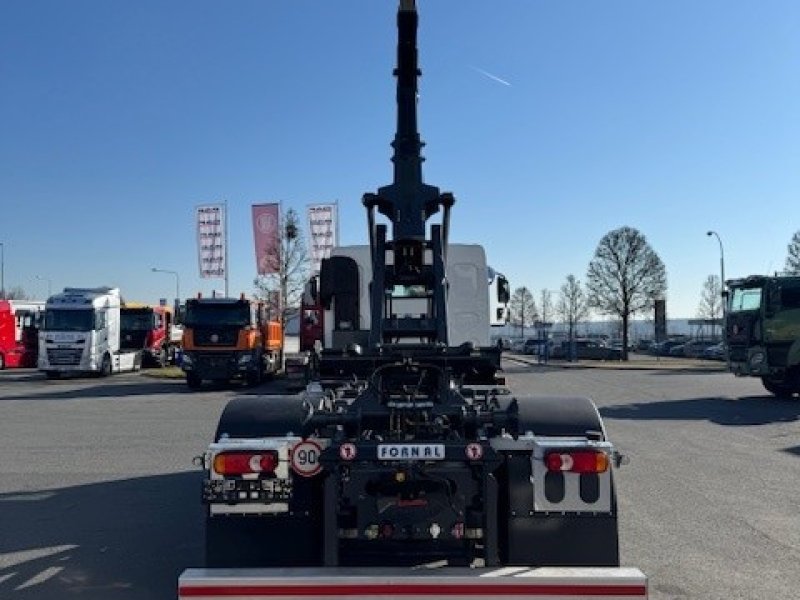 DAF DAF XB  310 FA 19t. *Hákový nosič kont. FORNAL DLOUHÉ KONTEJNERY