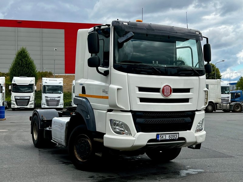 DAF TATRA TAHAČ 4x4 T 158/III. - 8P6N23 + návěs PANAV vana