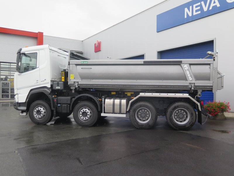 DAF XFC 480 FAD 8X4 SKLÁPĚČ S3 VS-MONT