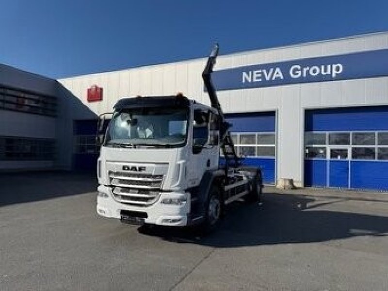 DAF DAF XB  310 FA 19t. *Hákový nosič kontejnerů FORNAL KRÁTKÉ KONTEJNERY