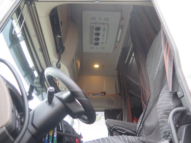 DAF DAF XF 480 SSC FAR 6x2 NOSIČ KONTEJNERŮ BDF + PŘÍVĚS BDF