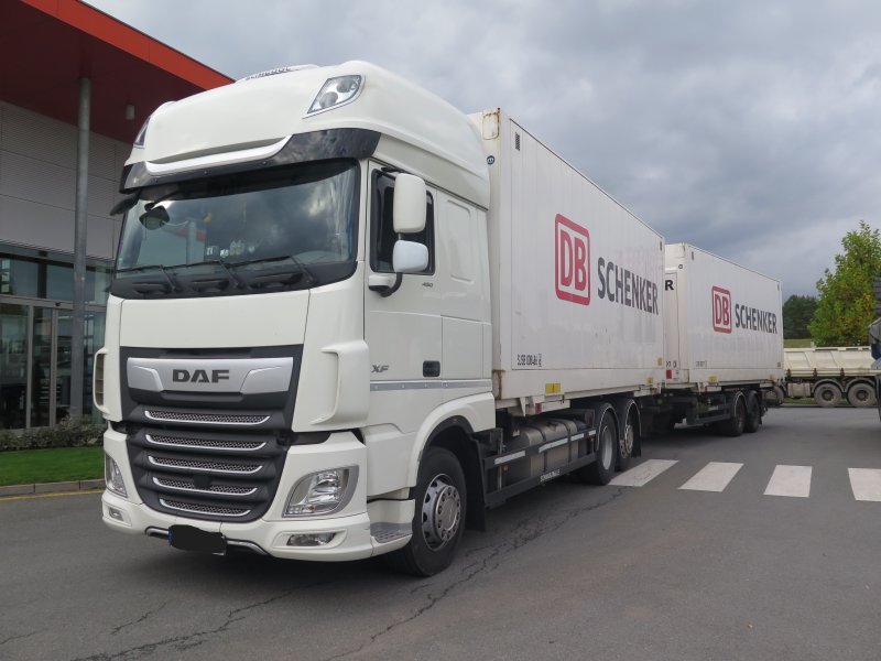 DAF DAF XF 480 SSC FAR 6x2 NOSIČ KONTEJNERŮ BDF + PŘÍVĚS BDF