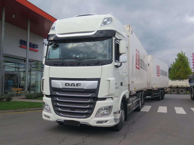 DAF DAF XF 480 SSC FAR 6x2 NOSIČ KONTEJNERŮ BDF + PŘÍVĚS BDF