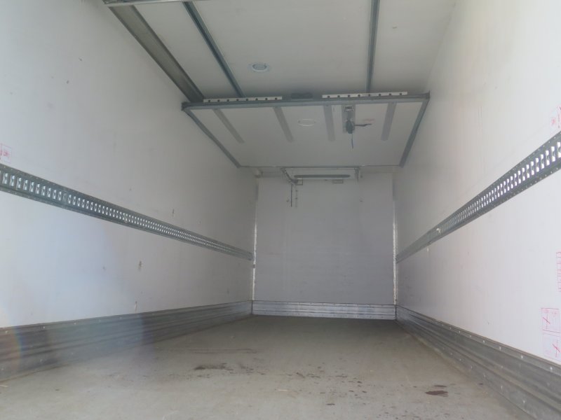 DAF DAF LF 260 SCHLAD. SKŘÍN LAMBERT. MAN.