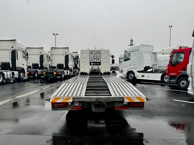 DAF DAF LF 230 FA *Odtahové vozidlo + Přívěs