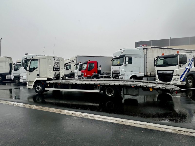 DAF DAF LF 230 FA *Odtahové vozidlo + Přívěs