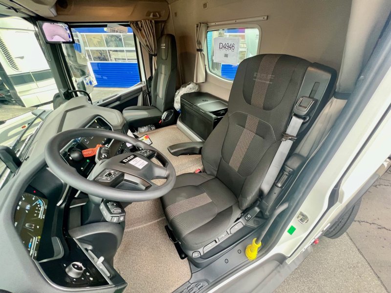 DAF DAF XDC 450 FAD 8x4 podvozek, MIX STETTER