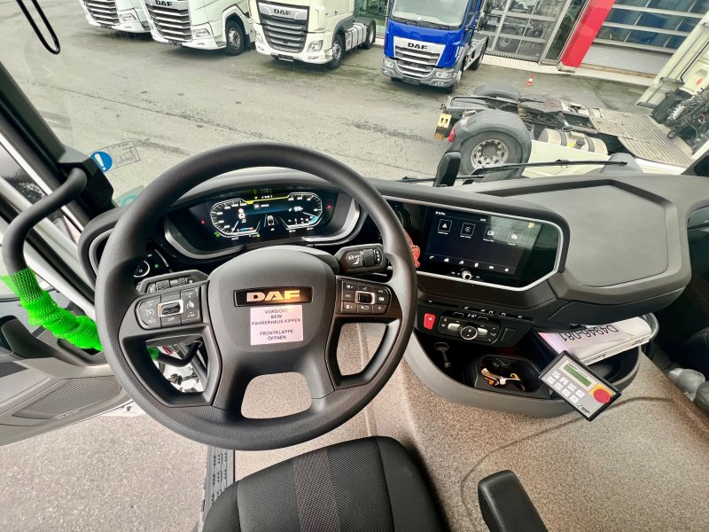 DAF XDC 450 FAD 8x4 STETTER