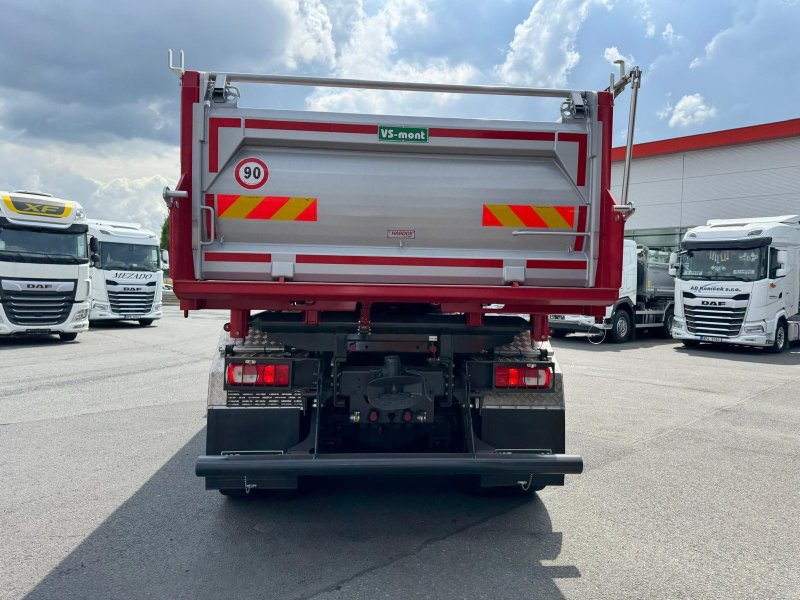 DAF XFC 530 FAD 8x4 sklápěč S3 VS-MONT