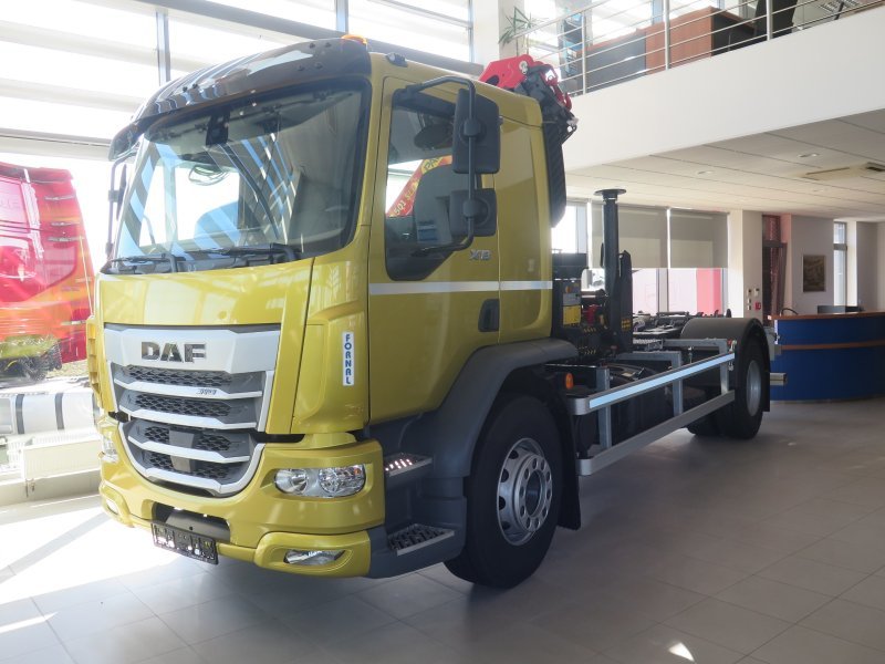 DAF XB 320 FA 19t. FORNAL