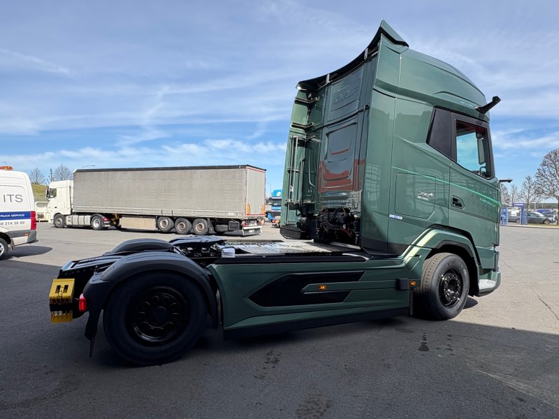DAF XG+ 530FA 4x2 tahač návěsů