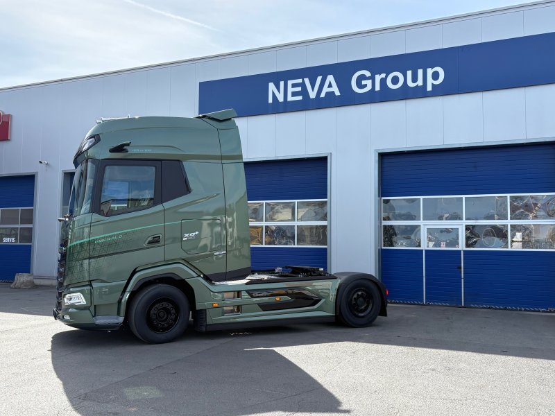 DAF XG+ 530FA 4x2 tahač návěsů