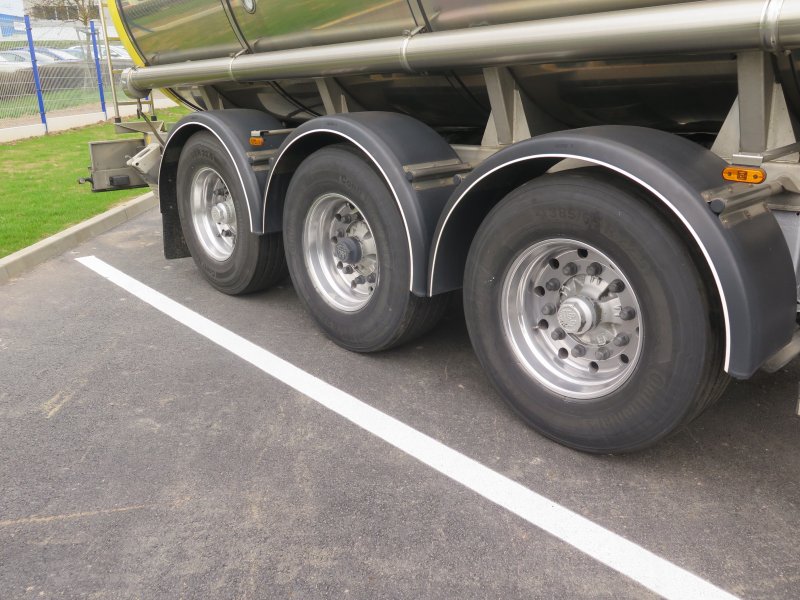 ANDERE LAG 0-3-39T/31000L CISTERNOVÝ NÁVĚS - POTRAVINY