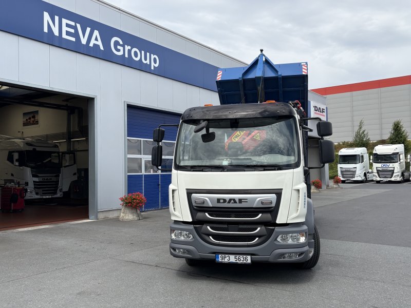 DAF LF 290 16T NOSIČ KONTEJNERŮ MAN.+ RUKA