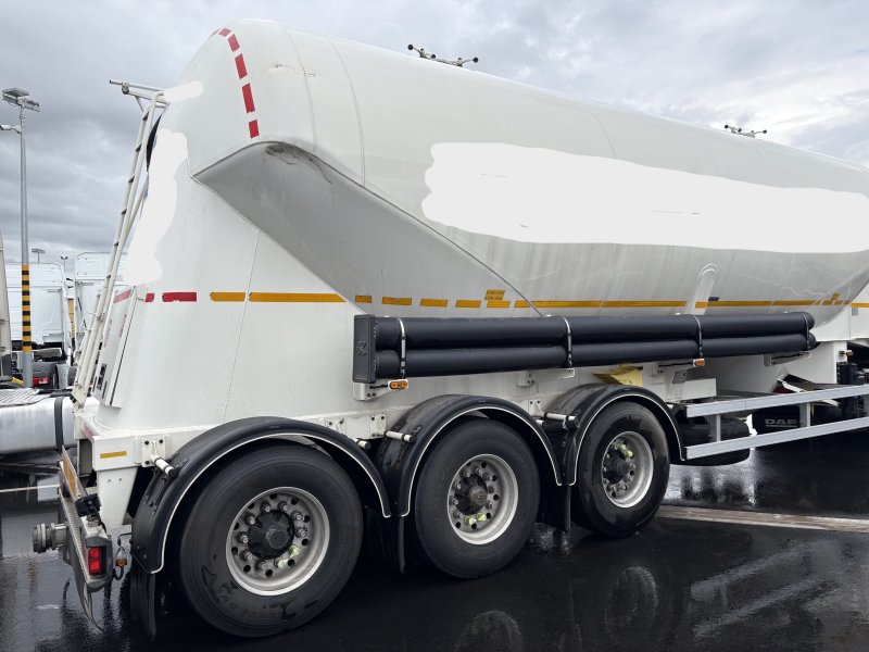 DAF CF 530 FTP + KOMPRESOR+ SILO KASSBOHRER SILOLEGEND